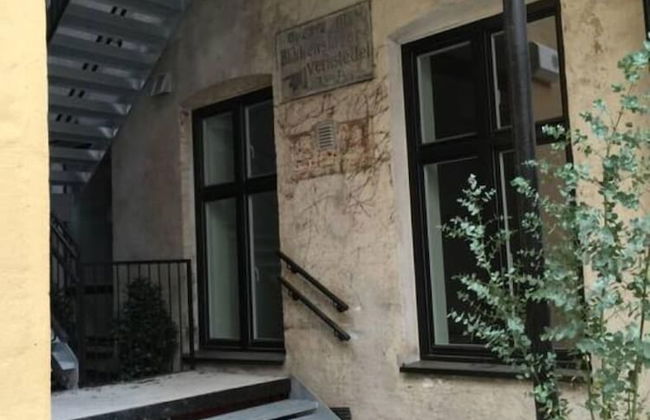 StayPlus Central Apt Balcony - Photo 10