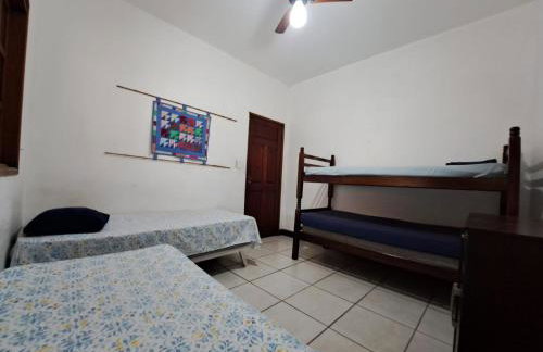 Casa Daslis Espaçosa e Bem Localizada - Foto 17