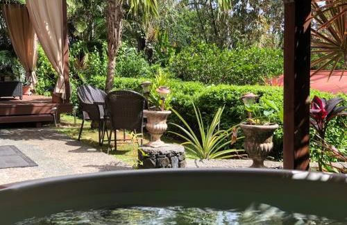 The Bali House and Cottage at Kehena Beach Hawaii - Foto 32