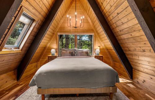 Timber A-Frame, Large Deck, Hot Tub, Fireplace - Foto 32