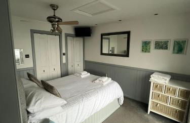 Misty Isles Cottage- Ellenabeich, Easdale, Isle of Seil - Photo 23