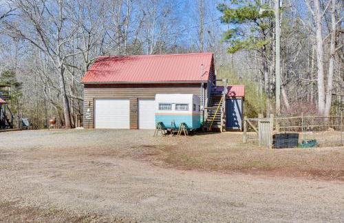 Rustic Jefferson Retreat with Fire Pit Near Athens! - Foto 23