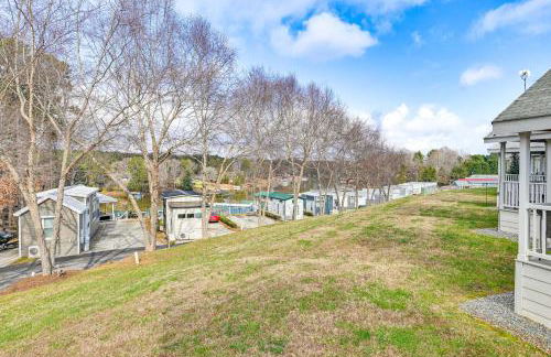 Less Than 1 Mi to Lake Norman Marina Home with Pool Access - Foto 22