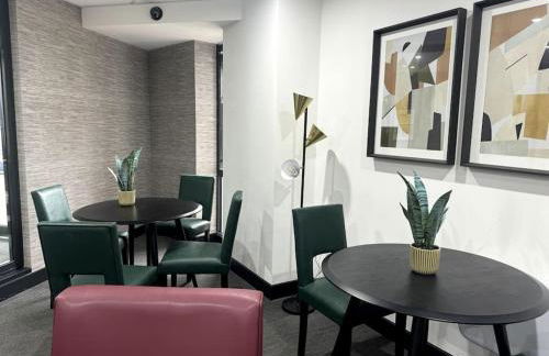 Luxury Oaks Suite, Free private parking, 2 Bed 2 Bathroom Apartment, Central Solihull - Foto 21