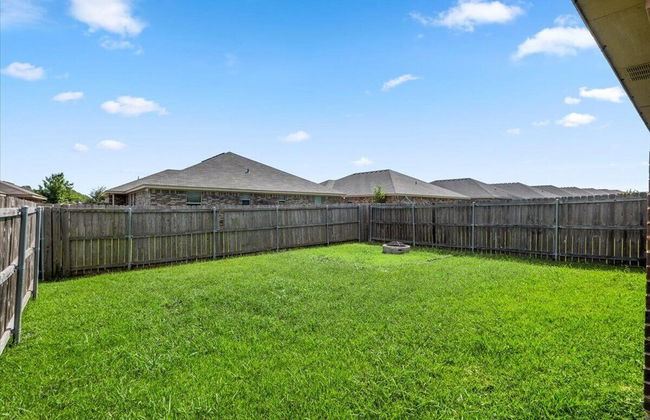 Spacious 3BR Home in Amazing Location - Photo 59