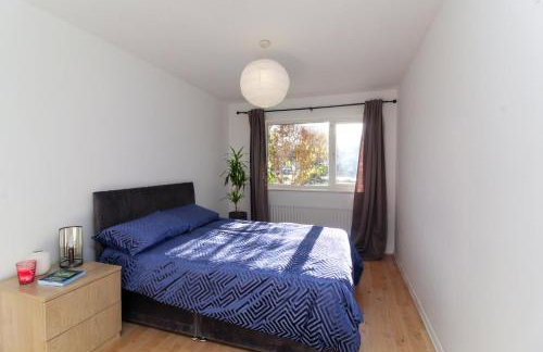 Neat 2 bedroom ground floor flat - Foto 1