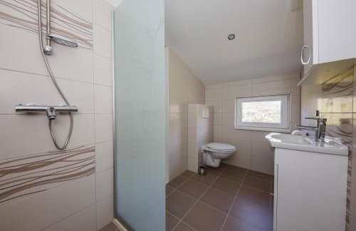 Villa Toni with 5 bedrooms and heated pool - Photo 36