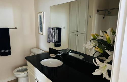 Nautical 2 Bedroom with Beautiful Ocean Views - Foto 6