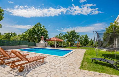 Five-Bedroom Holiday Home In Blato Na Cetini - Photo 7