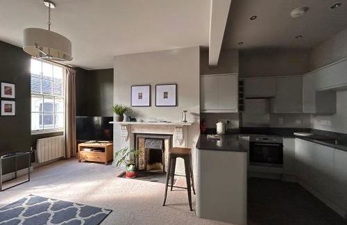 The Linen Loft - 2 Bed Apartment - Central Town Location - Area of Outstanding Natural Beauty - Foto 3