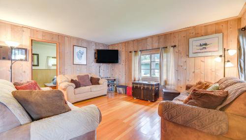 Waterfront Grapeview Escape w/ Boat Dock & Views! - Foto 5