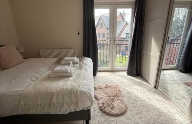 Cosy 4BR house, West Didsbury, bars and restaurants close by, Free Parking, Sleeps 8 - Photo 36
