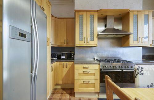 Hayy Contractor House 5 Bedroom Huddersfield Sleeps 18 - Foto 25