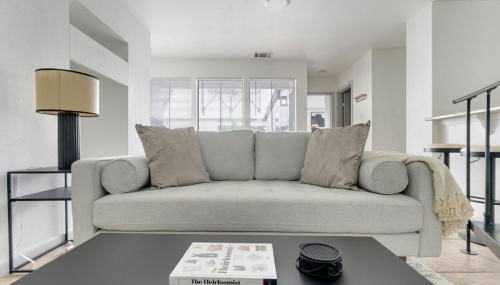 Blueground Downtown Austin pool nr Texas State Capitol ATX-342 - Foto 2, Other