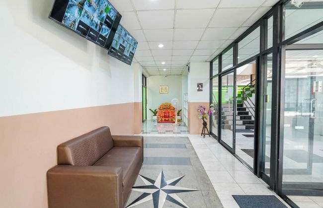 RoomQuest SPS Hotel and Residence - Photo 20