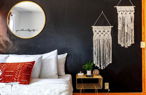 Jungle House Luxury Homes - Columbus Downtown Short North - Walk to Convention Center & Nationwide Arena - Sleeps up to 10 - Free Parking - Over 5,800 Five Stars - Foto 45