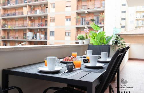 GFC Eternal Rome Apartment - 5min to Tiburtina Station MetroB, 2 Bathrooms, Terrace, A-C - Photo 5