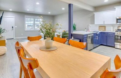 North End blue -Hot Tub - Fire Pit - Downtown -4BR - Photo 33