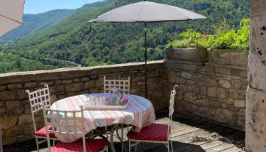 Gîte Lou Clapas dans village perché du Parc des Grands Causses - Photo 2