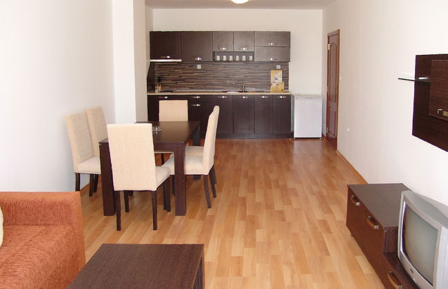 Apart-hotel Happy - Photo 15