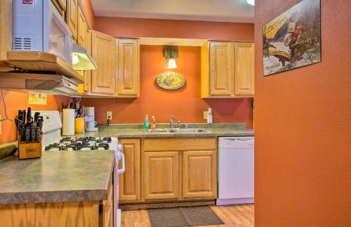 Pet-Friendly Warrens Cabin with Fire Pit! - Foto 9