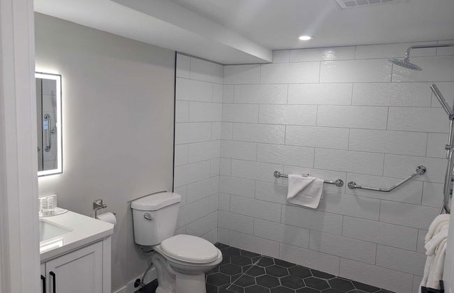 Mira Holdings - Foto 12