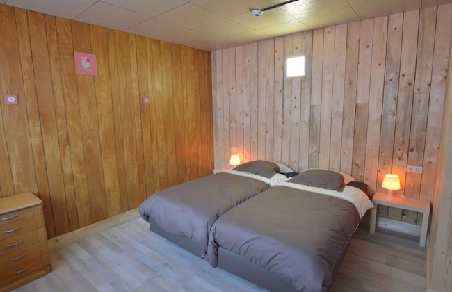 Superb House for Family Group with Swimming Pool, Sauna, Hot Tub, Billiards - Foto 5