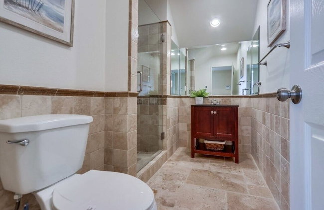 Beautiful Backyard Oasis 5 bedroom 3 Bathroom Home - Foto 47