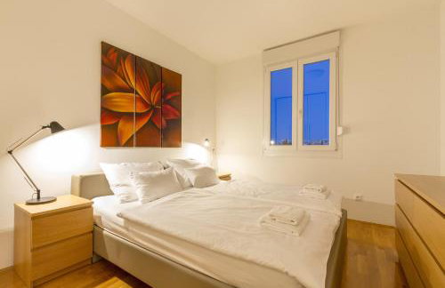 Nest Apartment - Photo 16