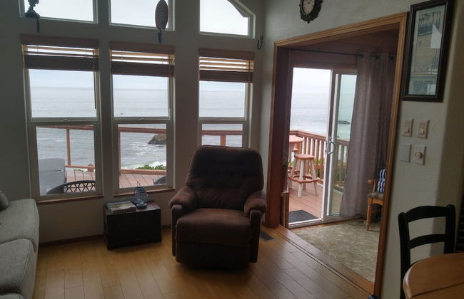 Ocean Front Cabin 11 w Jacuzzi Superb Views - Foto 12