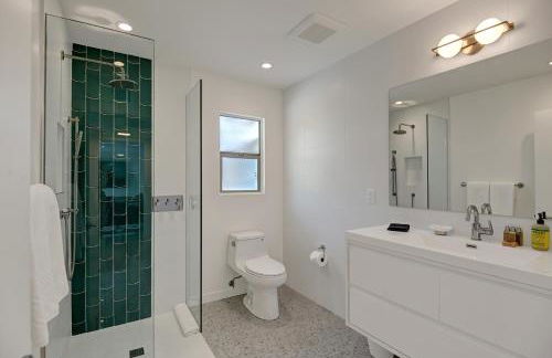 Ultra-Chic LUXE Mid-Century Estate- Resort Like Pool, Spa, Firepit, Outdoor Kitchen 3BED/3BATH - Foto 30