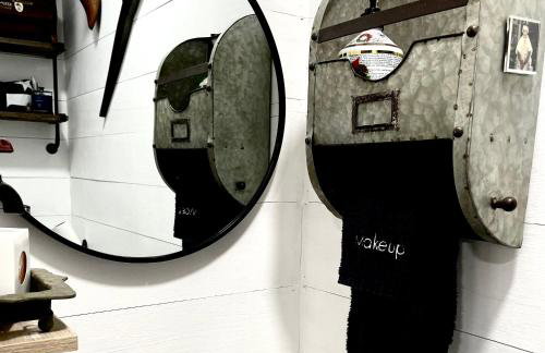 Pet Friendly Graham 2 Bedroom Home Christmas 365 at The Mistletoe Farm - Foto 28