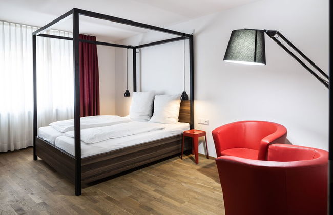 Nomad Serviced Apartments - Photo 26