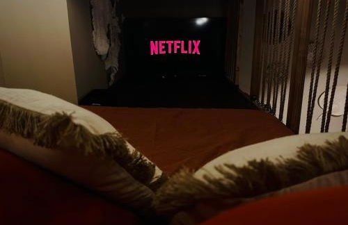 Le Jacaranda - Suite africaine - Sauna & Netflix - Foto 12