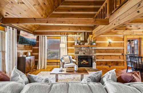 Hidden Star Hideaway-Blackberry Farm-Smoky Mtn Nat Park-Hot Tub- Fire Pit- Fenced Yard- Pet Friendly - Foto 29