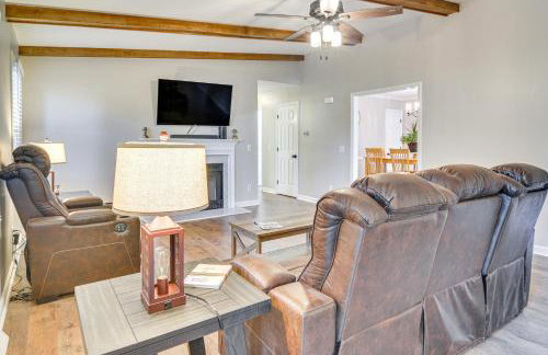 Private Yard and Deck High Point Home Base! - Foto 4