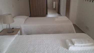 Moradia V2 nova e próximo da praia - Foto 3