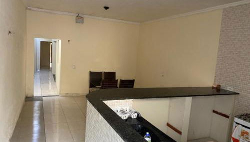 Espaço Amplo de 2 quartos com 2 camas de casal e 1 de solteiro - Foto 2