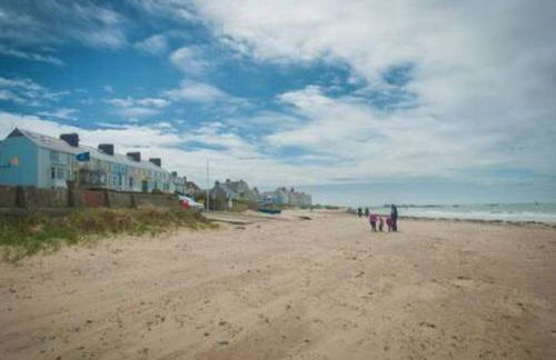 Fully refurbished holiday cottage in Rhosneigr - Foto 32