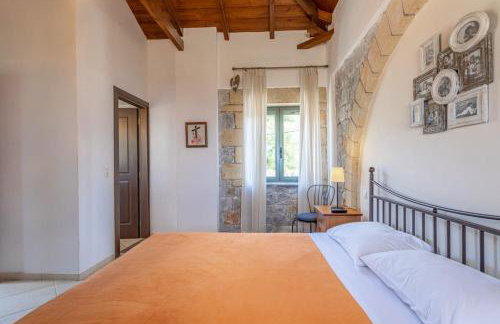 Luxury Villa Nefeli in Stoupa, Private Pool & BBQ - Foto 26