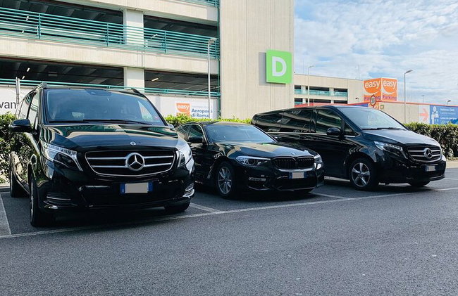 Private Transfer from Mykonos city hotels to Mykonos Cruise Port - Photo 1