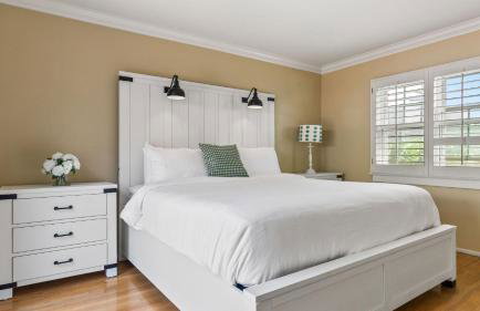 Point Loma Home w Putting Green Firepit Game Room Beach Access Zola Street by AvantStay - Foto 33