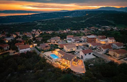 Villa Vilani Spa & Pool - Happy Rentals - Foto 17