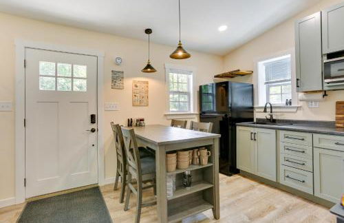 Secluded Poconos Cabin 75 Acres and Fire Pit! - Foto 4