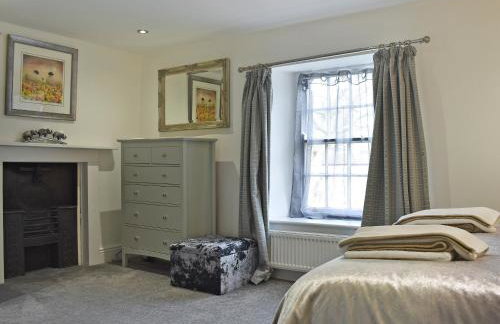 Peartree Cottage & Granary - Photo 12