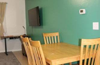 Hidden Emerald-Apartment with Kitchen and Laundry - Foto 12