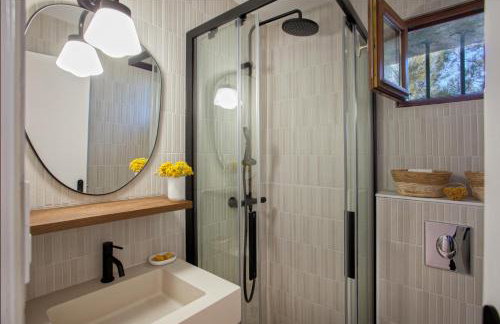 Villa bodri, maison en pierre avec vue mer et piscine chauffée - Foto 13