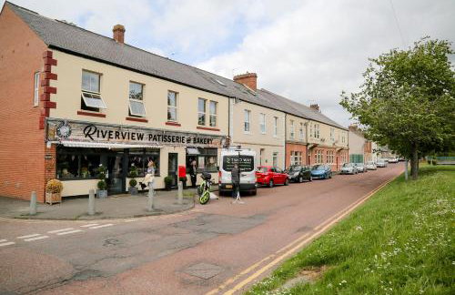 Beautiful cozy 3 bedroom 2 bathroom apartment - Foto 66