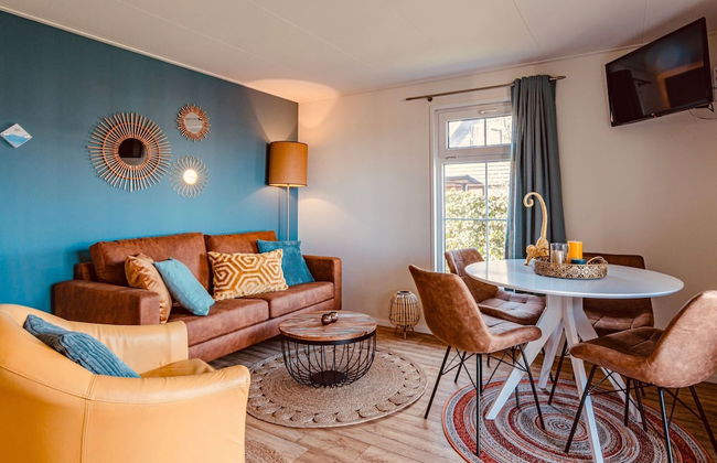 Holiday Home With Terrace in Giethoorn - Photo 9