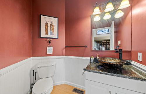 13-Acre Private Estate, Private Lake, Private Golf Range, Private Forest & Hiking Trails - Foto 3